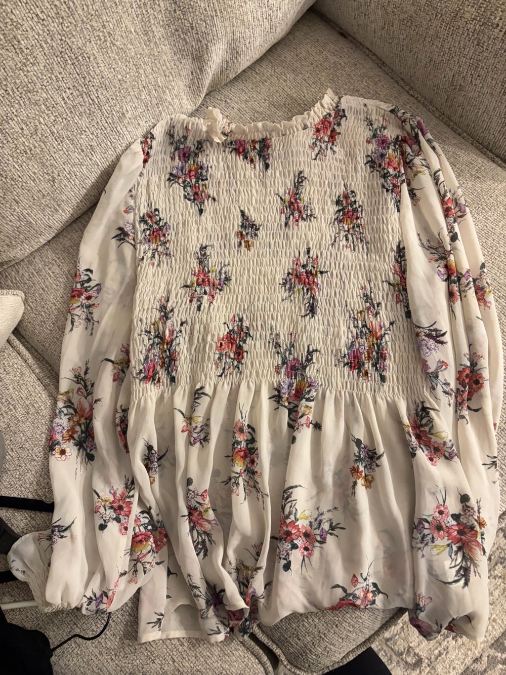 Sweet Rain Cream Floral shirt with Smocked Waist